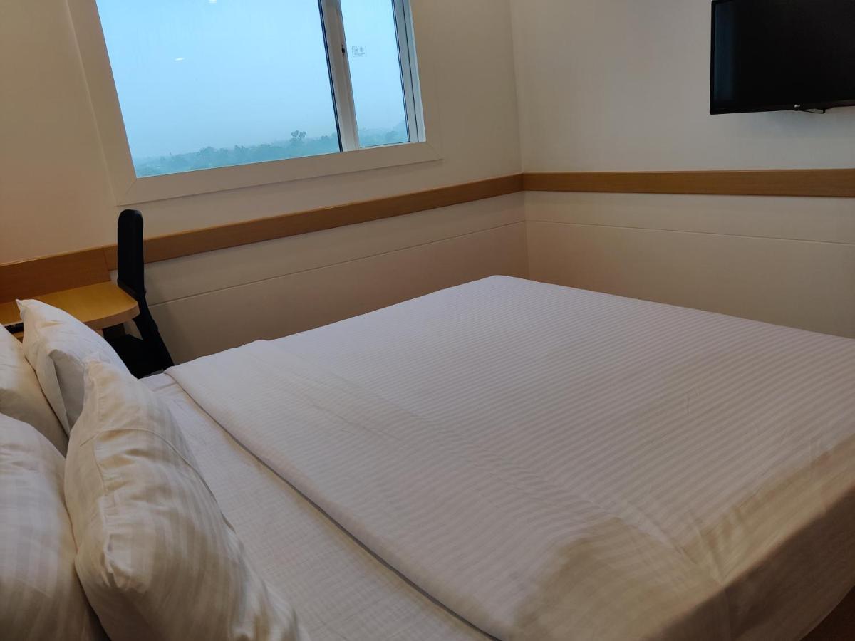 Hotel Mango Grove 3*